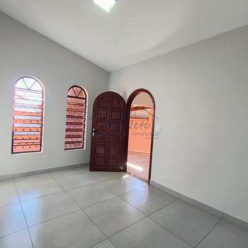 Casa em Pirassununga, bairro Jardim Eldorado