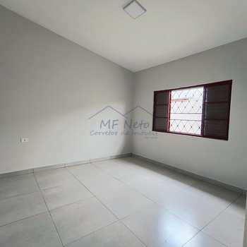 Casa em Pirassununga, bairro Jardim Eldorado