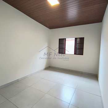 Casa em Pirassununga, bairro Jardim Eldorado