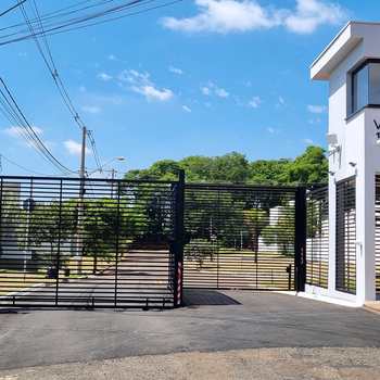 Casa em Pirassununga, bairro Jardim Rosim