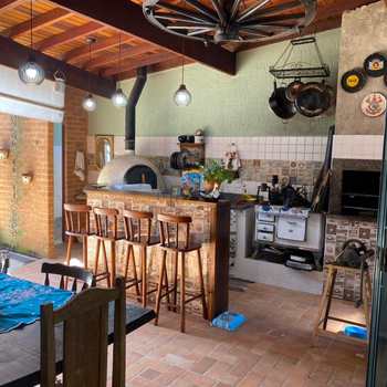 Casa em Pirassununga, bairro Jardim Rosim