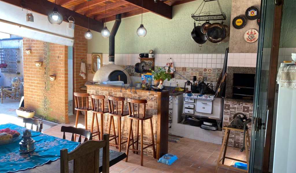 Casa em Pirassununga, bairro Jardim Rosim