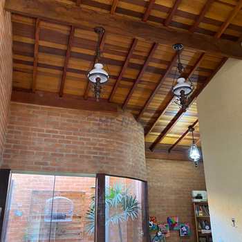 Casa em Pirassununga, bairro Jardim Rosim
