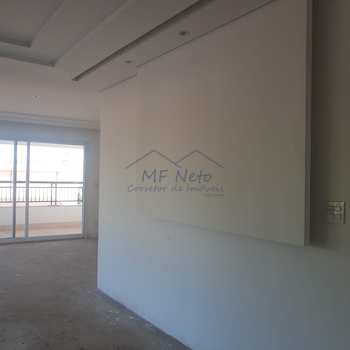 Apartamento em Pirassununga, bairro Edifício Maison Royale