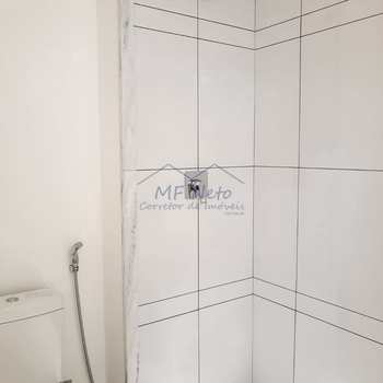 Apartamento em Pirassununga, bairro Edifício Maison Royale