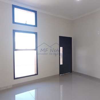 Prédio Residencial em Pirassununga, bairro Residencial Himalaia