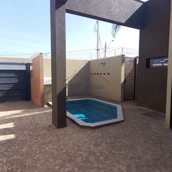 Prédio Residencial em Pirassununga, bairro Residencial Himalaia