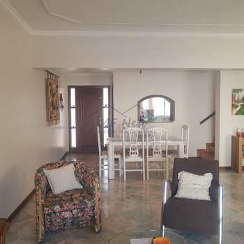 Sobrado em Pirassununga, bairro Jardim Limoeiro