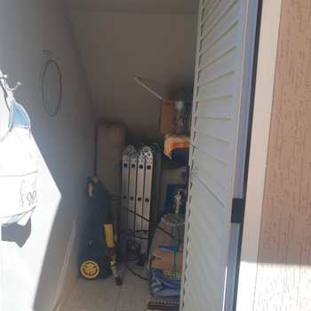 Sobrado em Pirassununga, bairro Jardim Limoeiro