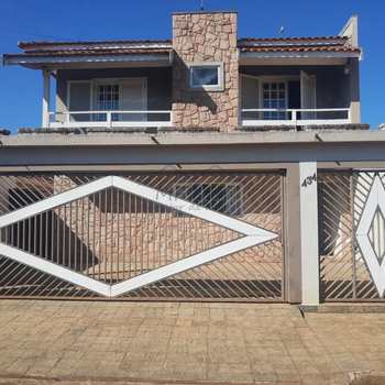 Sobrado em Pirassununga, bairro Jardim Limoeiro