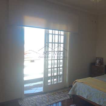 Sobrado em Pirassununga, bairro Jardim Limoeiro