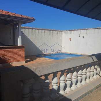 Sobrado em Pirassununga, bairro Jardim Limoeiro
