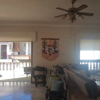 Sobrado em Pirassununga, bairro Jardim Limoeiro