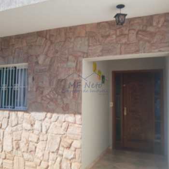 Sobrado em Pirassununga, bairro Jardim Limoeiro