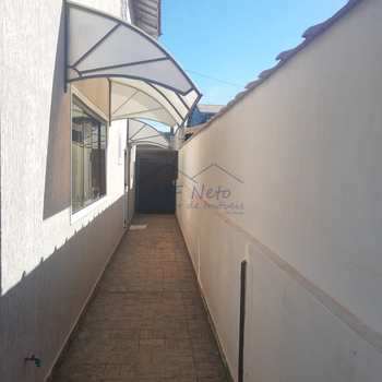 Sobrado em Pirassununga, bairro Jardim Limoeiro
