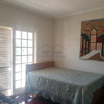 Sobrado em Pirassununga, bairro Jardim Limoeiro