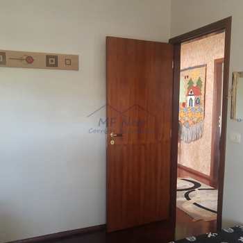 Sobrado em Pirassununga, bairro Jardim Limoeiro