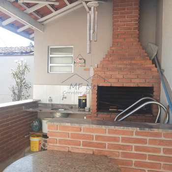 Sobrado em Pirassununga, bairro Jardim Limoeiro