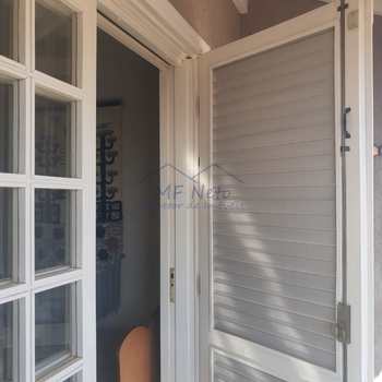 Sobrado em Pirassununga, bairro Jardim Limoeiro
