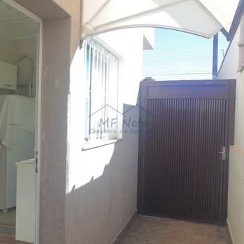 Sobrado em Pirassununga, bairro Jardim Limoeiro
