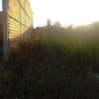 Terreno Comercial em Pirassununga, bairro Jardim Treviso