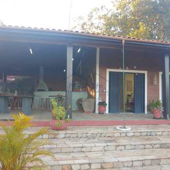 Chácara em Pirassununga, bairro Vertentes do Mamonal
