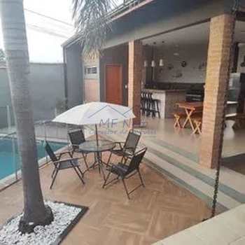 Casa em Pirassununga, bairro Jardim Terras de San José