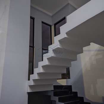 Casa em Pirassununga, bairro Jardim São João
