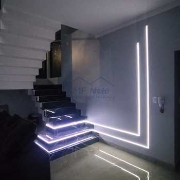 Casa em Pirassununga, bairro Jardim São João