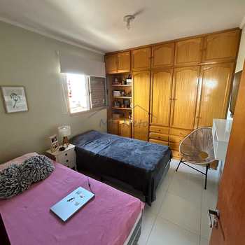Apartamento em Pirassununga, bairro Rosário