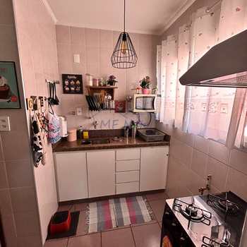 Apartamento em Pirassununga, bairro Rosário