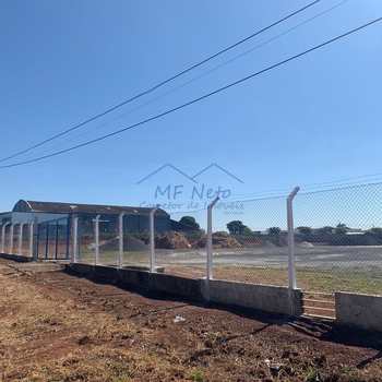 Área Comercial em Pirassununga, bairro Vila Nova