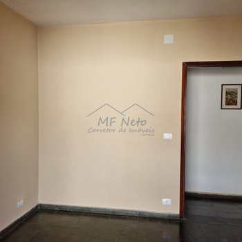 Casa em Pirassununga, bairro Jardim Roma
