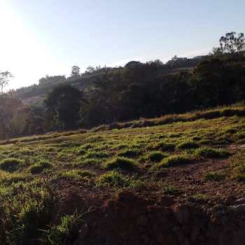 Chácara em Pirassununga, bairro Vertentes do Mamonal
