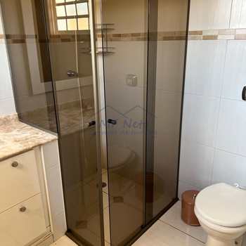 Casa em Pirassununga, bairro Cidade Jardim