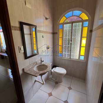 Casa em Pirassununga, bairro Cidade Jardim