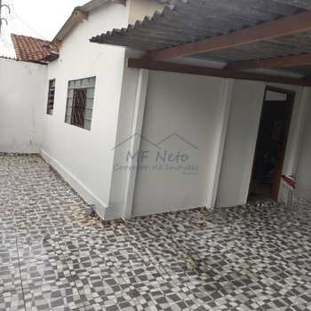 Casa em Pirassununga, bairro Vila Esperança