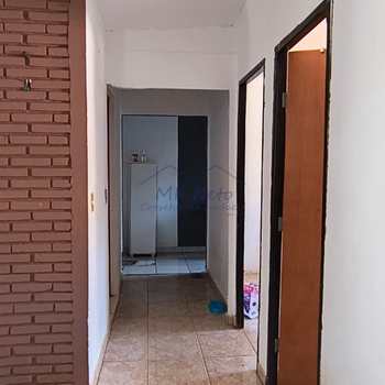 Casa em Pirassununga, bairro Vila Esperança