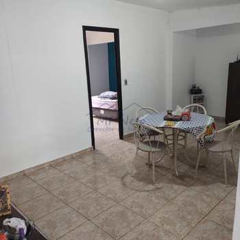 Casa em Pirassununga, bairro Vila Esperança
