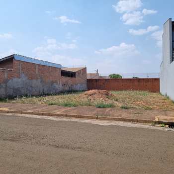 Terreno em Pirassununga, bairro Jardim Terras de San José