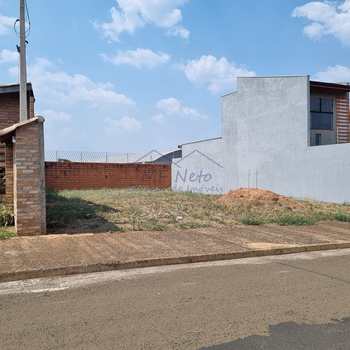 Terreno em Pirassununga, bairro Jardim Terras de San José