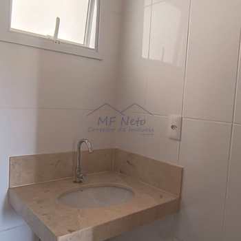 Apartamento em Pirassununga, bairro Residencial Star Vann Ess