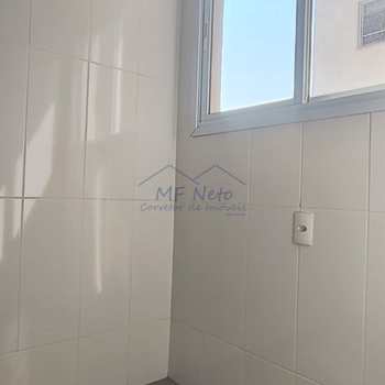 Apartamento em Pirassununga, bairro Residencial Star Vann Ess
