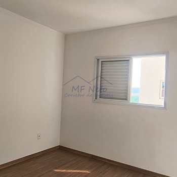 Apartamento em Pirassununga, bairro Residencial Star Vann Ess