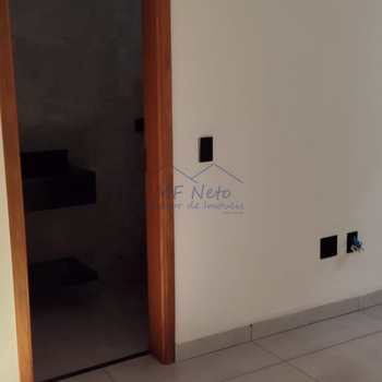 Casa em Pirassununga, bairro Jardim São João