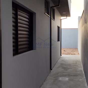 Casa em Pirassununga, bairro Jardim São João