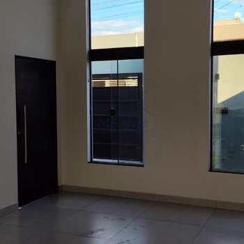 Casa em Pirassununga, bairro Jardim São João