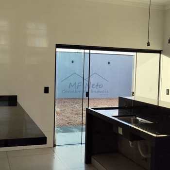 Casa em Pirassununga, bairro Jardim São João