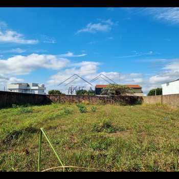 Terreno em Pirassununga, bairro Vila Brasil
