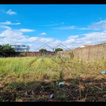 Terreno em Pirassununga, bairro Vila Brasil